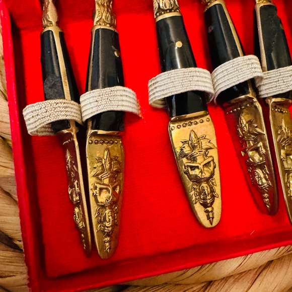 Vintage Stamped Thailand Bronze spoon set - Picture 5 of 10